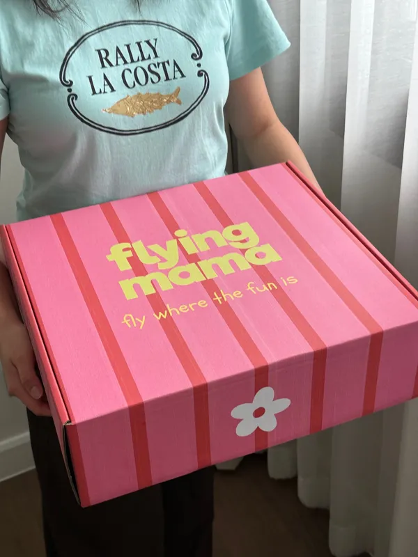 Flying Mama gift box